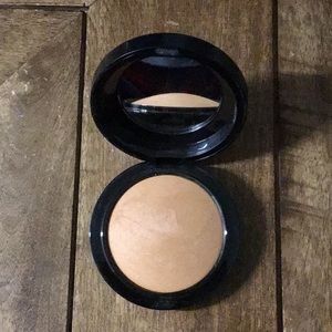Brand new MAC mineralized bronzer in DARK